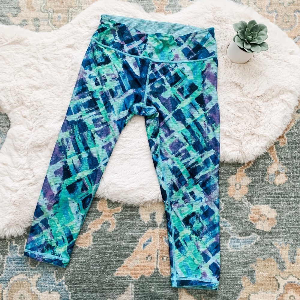 90 Degree by Reflex Reversible Blue Capri Work Out Leggings